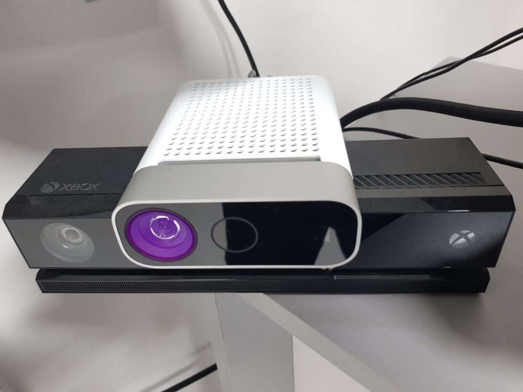 Kinect Azure DK comparée à Kinect v2